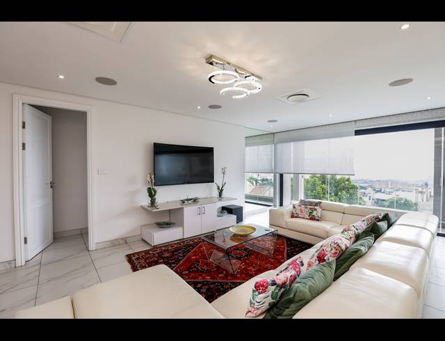 4 BEDROOM PENTHOUSE FOR SALE IN MORNINGSIDE